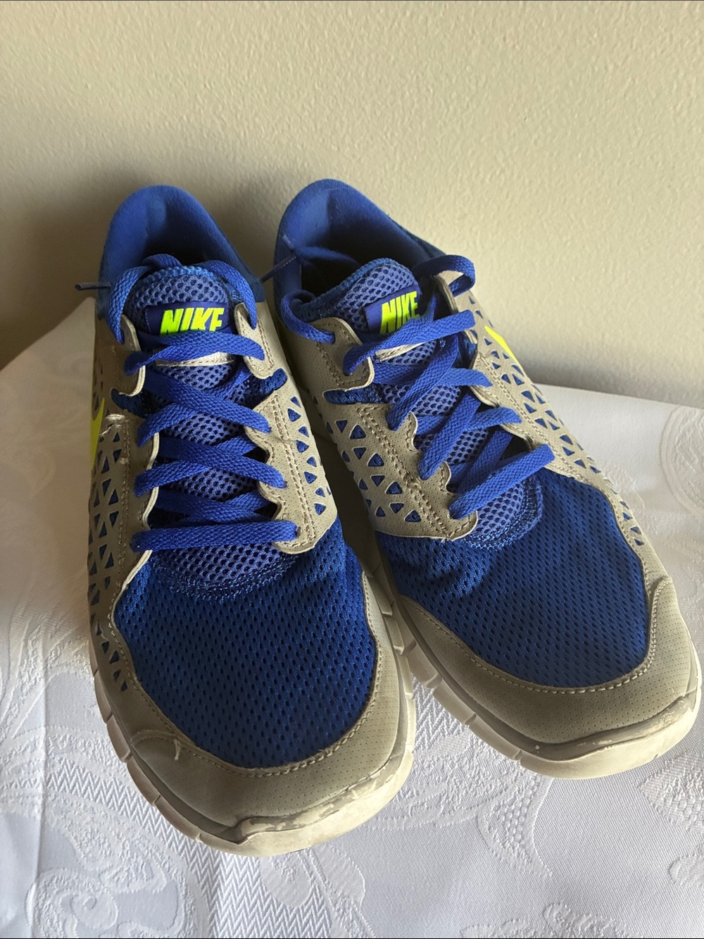 Nike Royal Blue and Gray Mesh Trainers with Neon Yellow Logo